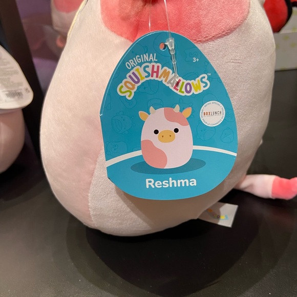 NWT Reshma the Cow Squishmallows - Picture 3 of 3